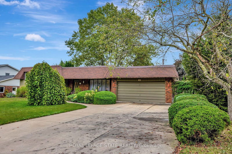 65 Maple Dr  Hamilton, L8G 3C6 | Image 2