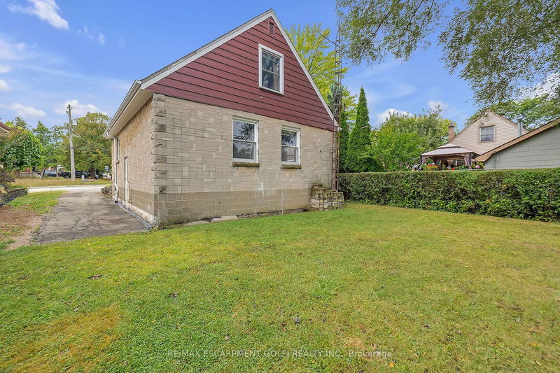 955 Lawrence Rd  Hamilton, L8K 2A7 | Image 24