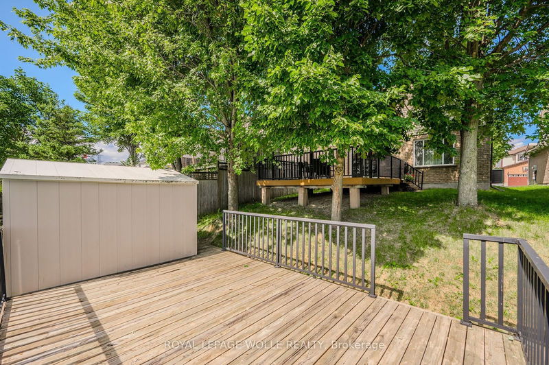 547 St Moritz Ave  Waterloo, N2T 2Z4 | Image 33