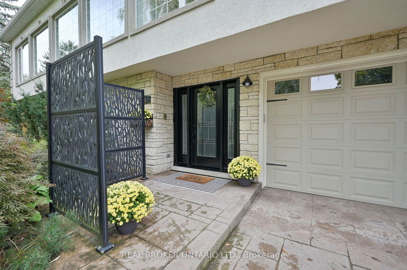 15 Grand Hill Dr  Kitchener, N2P 2E2 | Image 2