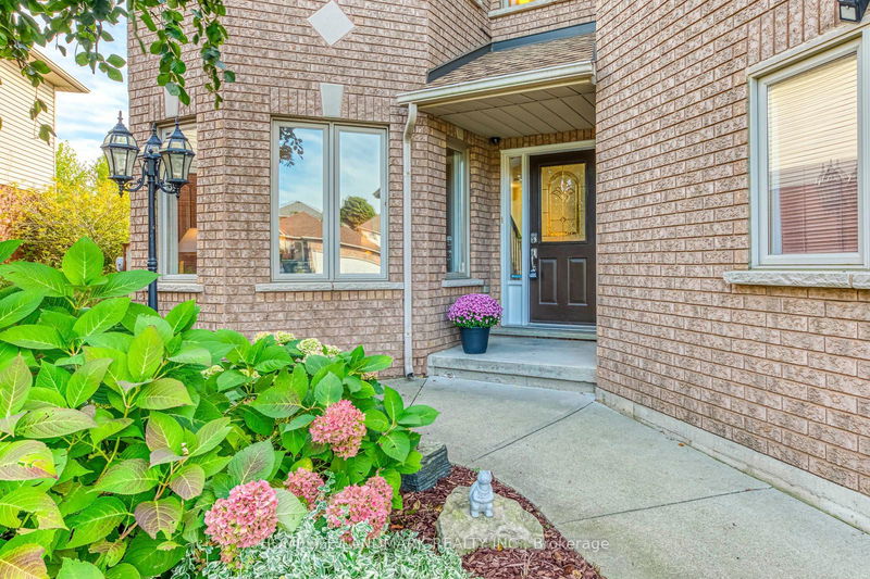 91 Bridgeport Cres  Hamilton, L9K 1K3 | Image 2