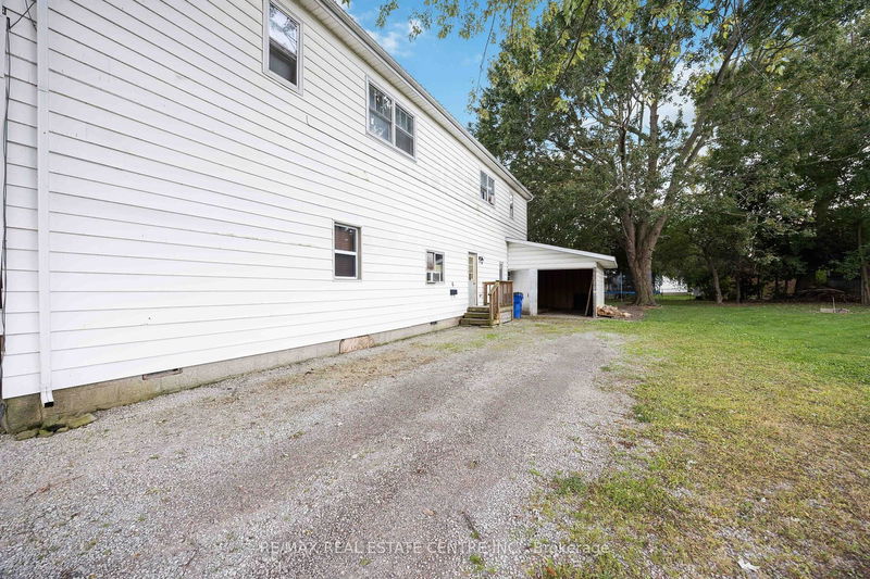 567 Duncan St  Chatham-Kent, N8A 4E9 | Image 5