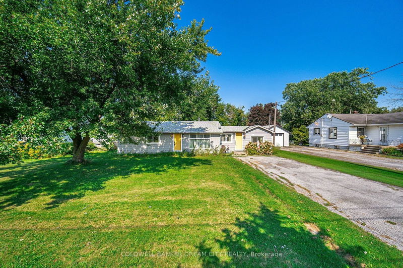 home for sale on 3691 Highway 6