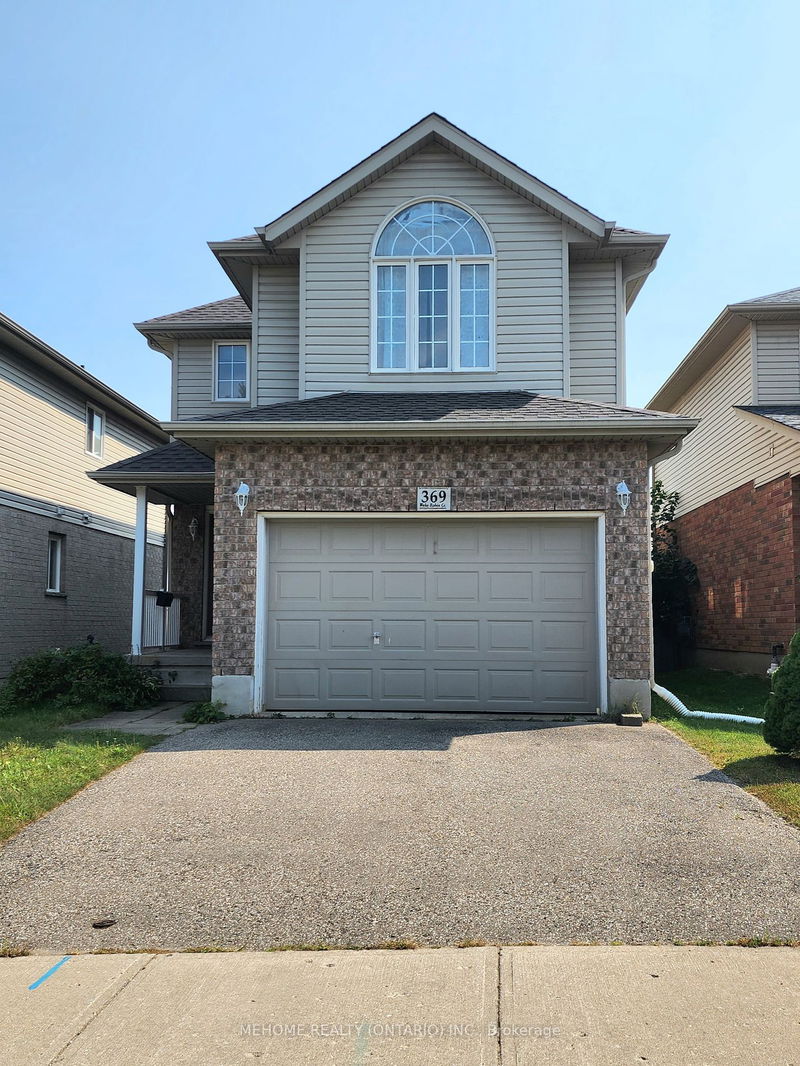 home for lease on 369 Wake Robin Crescent