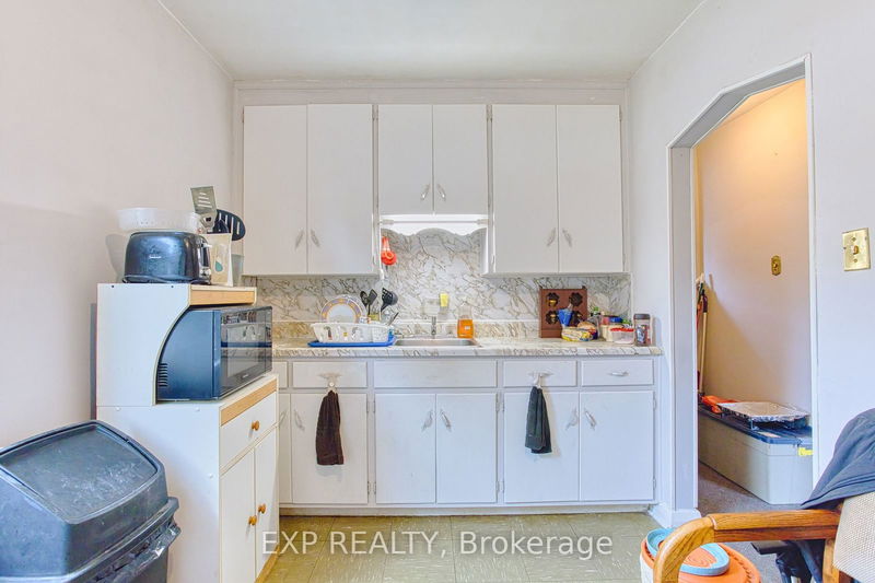 81 Armstrong Ave  Hamilton, L8H 1M7 | Image 5