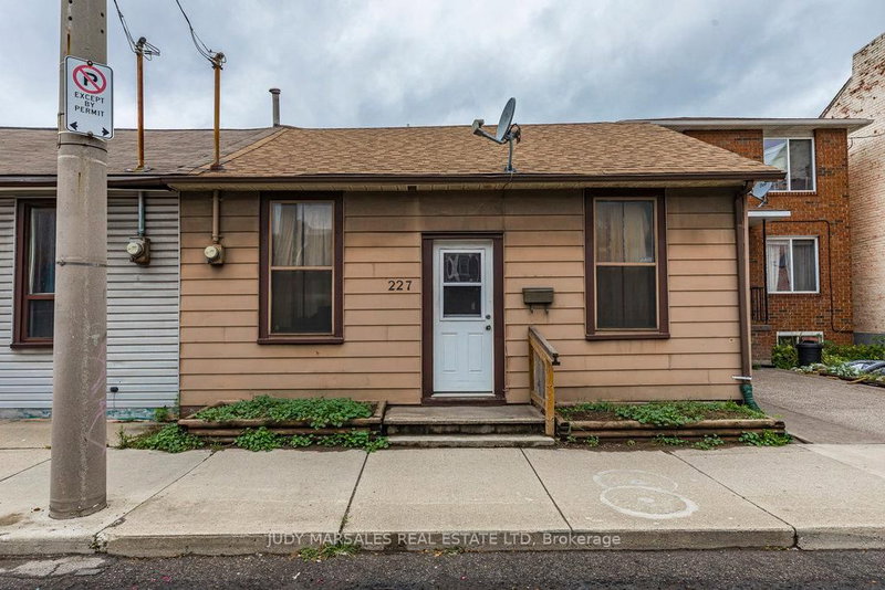 227 Wellington St N, Hamilton, L8L 5A7 | Image 2