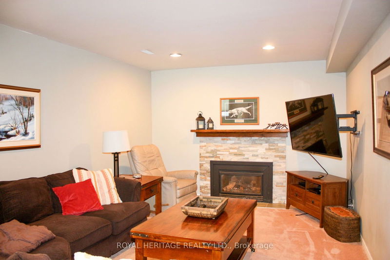 1358 Bobolink Crt  Peterborough, K9K 2H9 | Image 19