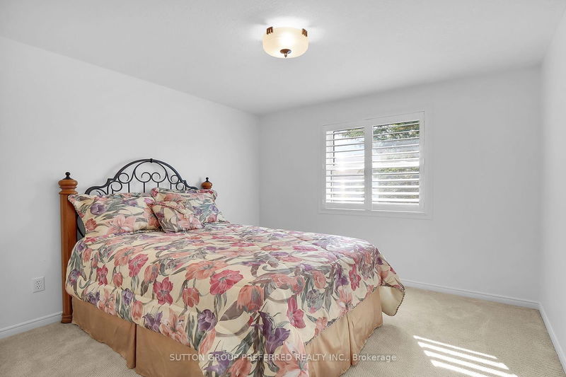 15 Bellrock Cres  London, N5V 4X3 | Image 20