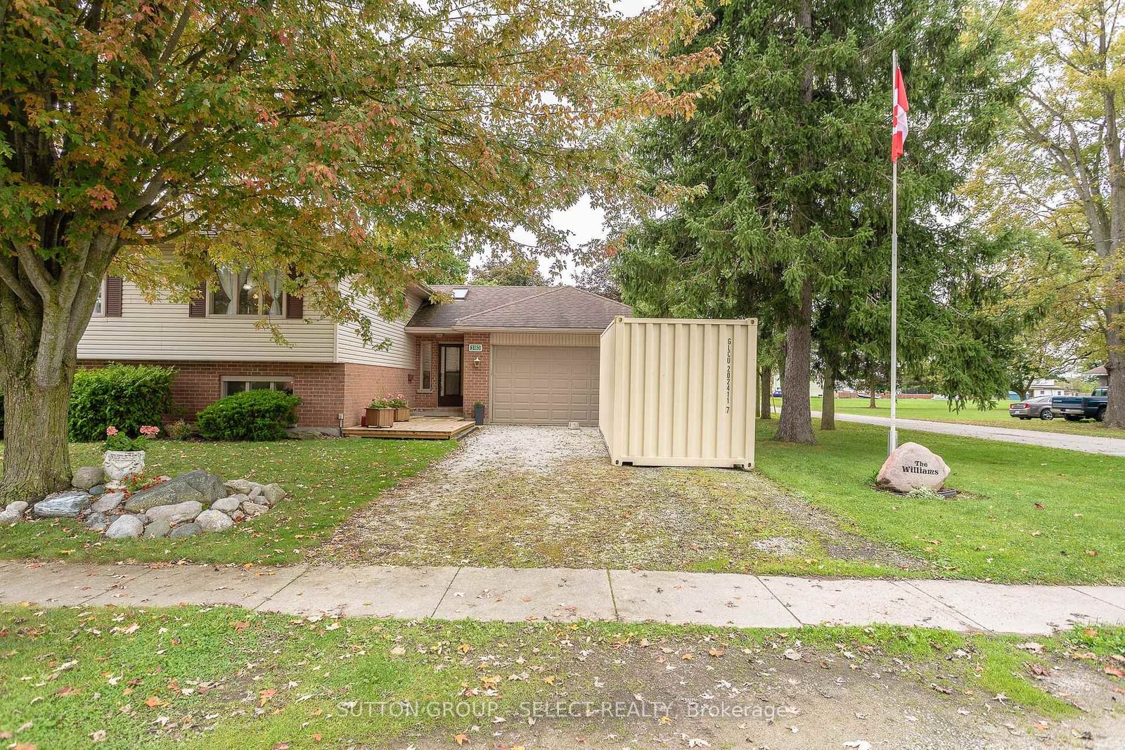 Listing Image 3