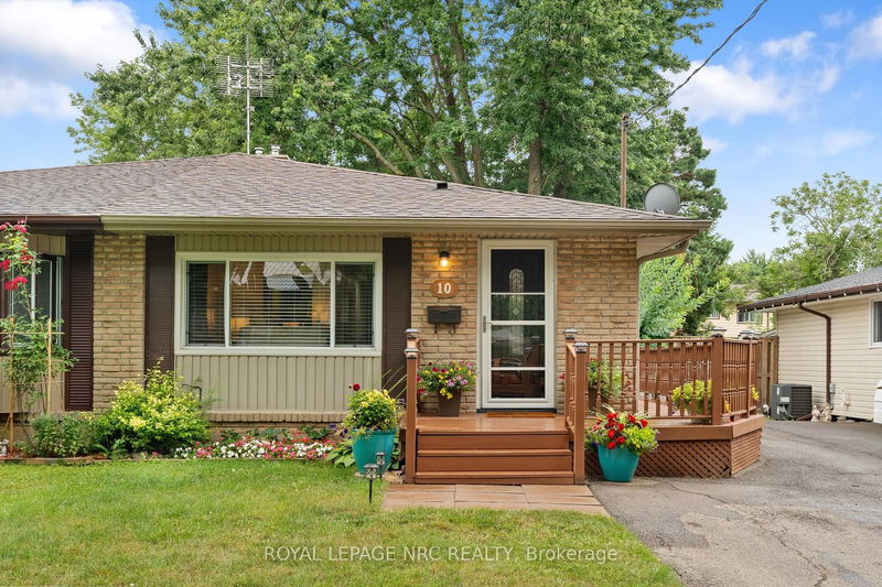 home for sale on 10 Knightwood Drive