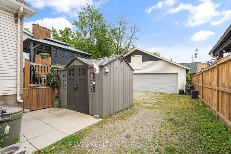 45 Ivy Ave  St. Catharines, L2P 1Y4 | Image 31