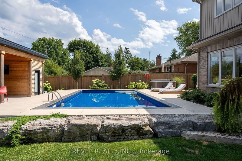 8 Runnymede Rd  Port Colborne, L3K 5C1 | Image 28