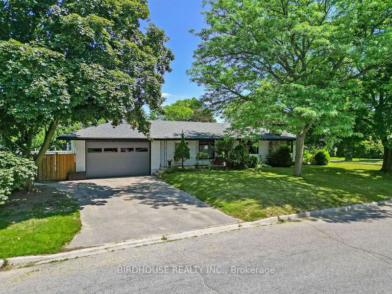 65 Weldon Crt  Kawartha Lakes, K9V 4N9 | Image 2