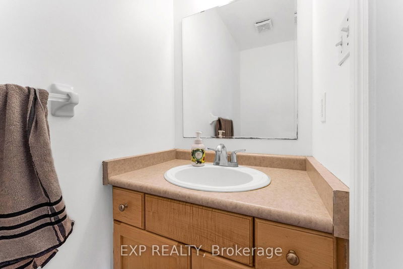 660 White Elm Blvd  Waterloo, N2V 2M3 | Image 26