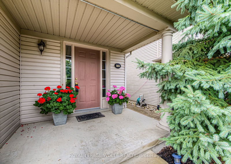 732 Grand Banks Dr  Waterloo, N2K 4M2 | Image 2