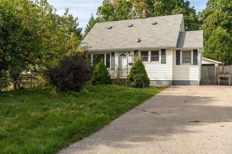 home for sale on 1784 Parkhurst Avenue