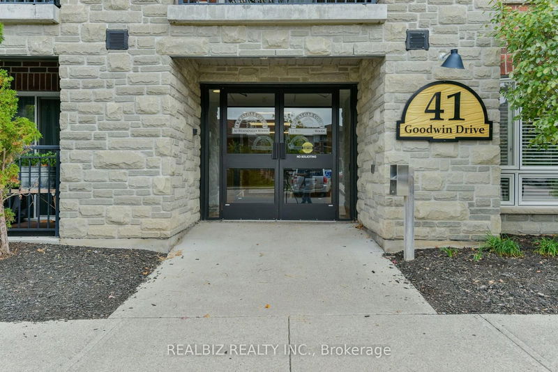 home for lease on 111-41 Goodwin Drive