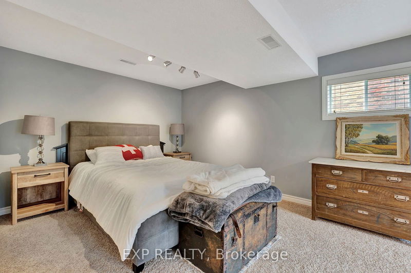 53 Rolling Acres Dr  Kitchener, N2A 3X1 | Image 30