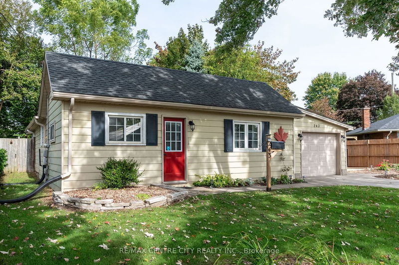 243 Centre St E Strathroy-Caradoc, N7G 1T3 | Image 2