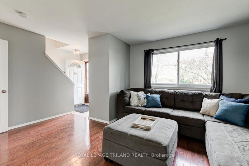 29 - 825 Dundalk Dr, London South, N6C 3V6 | Image 2