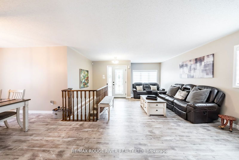 281 Rockingham Crt  Cobourg, K9A 5W3 | Image 4