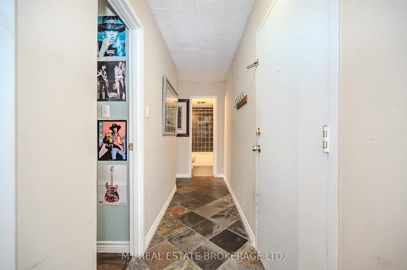 304 - 91 Conroy Cres, Guelph, N1G 2V5 | Image 2