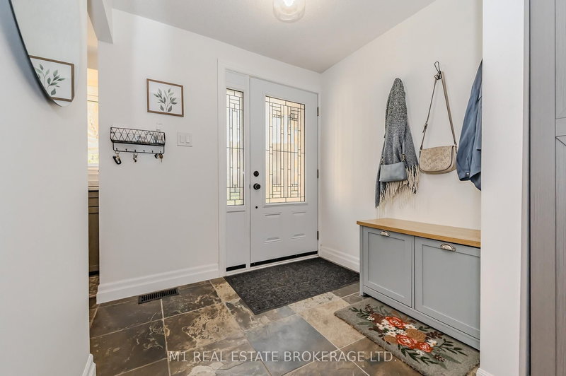 3 - 106 Woodlawn Rd E, Guelph, N1E 1B7 | Image 3