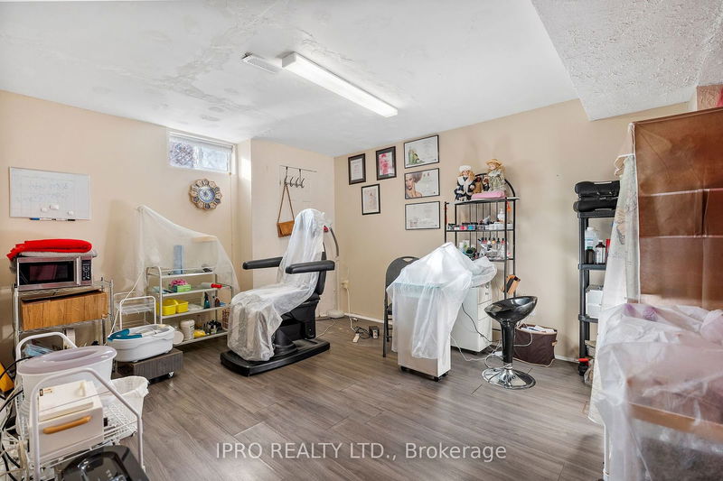 7000 Windsor Cres  Niagara Falls, L2G 1G1 | Image 26