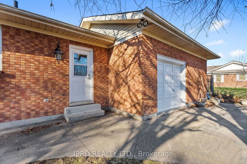 7000 Windsor Cres  Niagara Falls, L2G 1G1 | Image 33