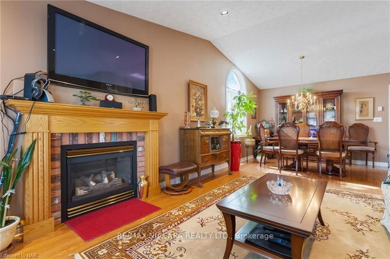 31 Crysler Cres  Thorold, L2V 5A2 | Image 7