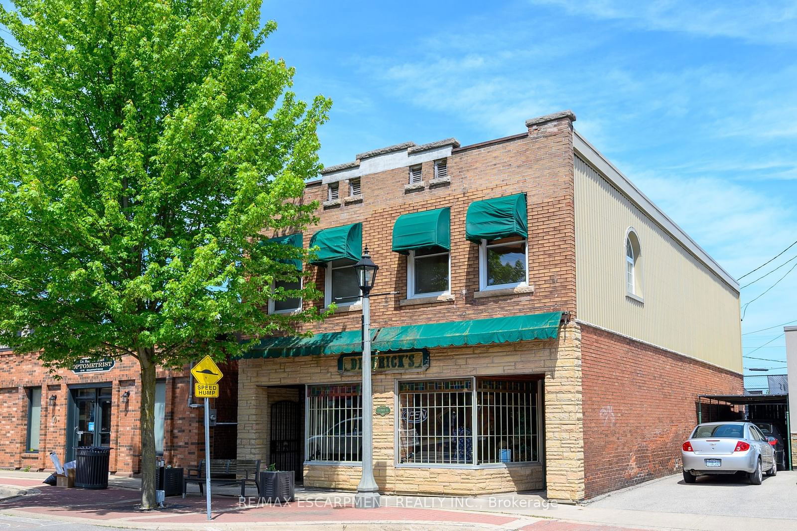 Building at 24 Cross Street, Welland