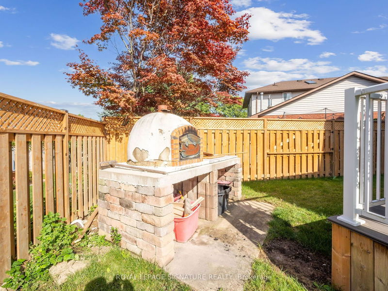 3 Borodino Crt  Hamilton, L9B 2E8 | Image 35