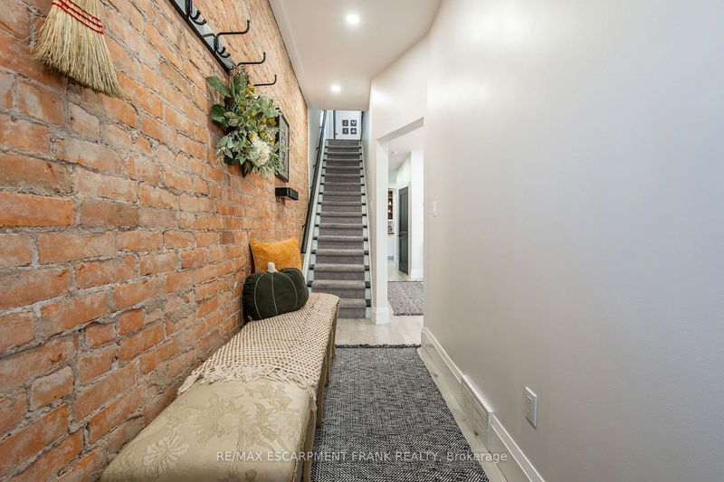 170 RAY St N Hamilton, L8N 1V5 | Image 3