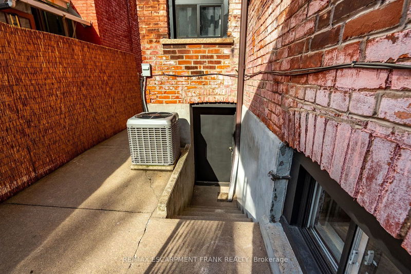 170 RAY St N Hamilton, L8N 1V5 | Image 30