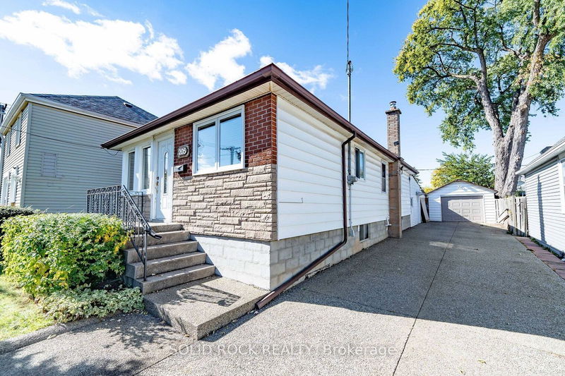 205 Ivon Ave  Hamilton, L8H 5S9 | Image 1