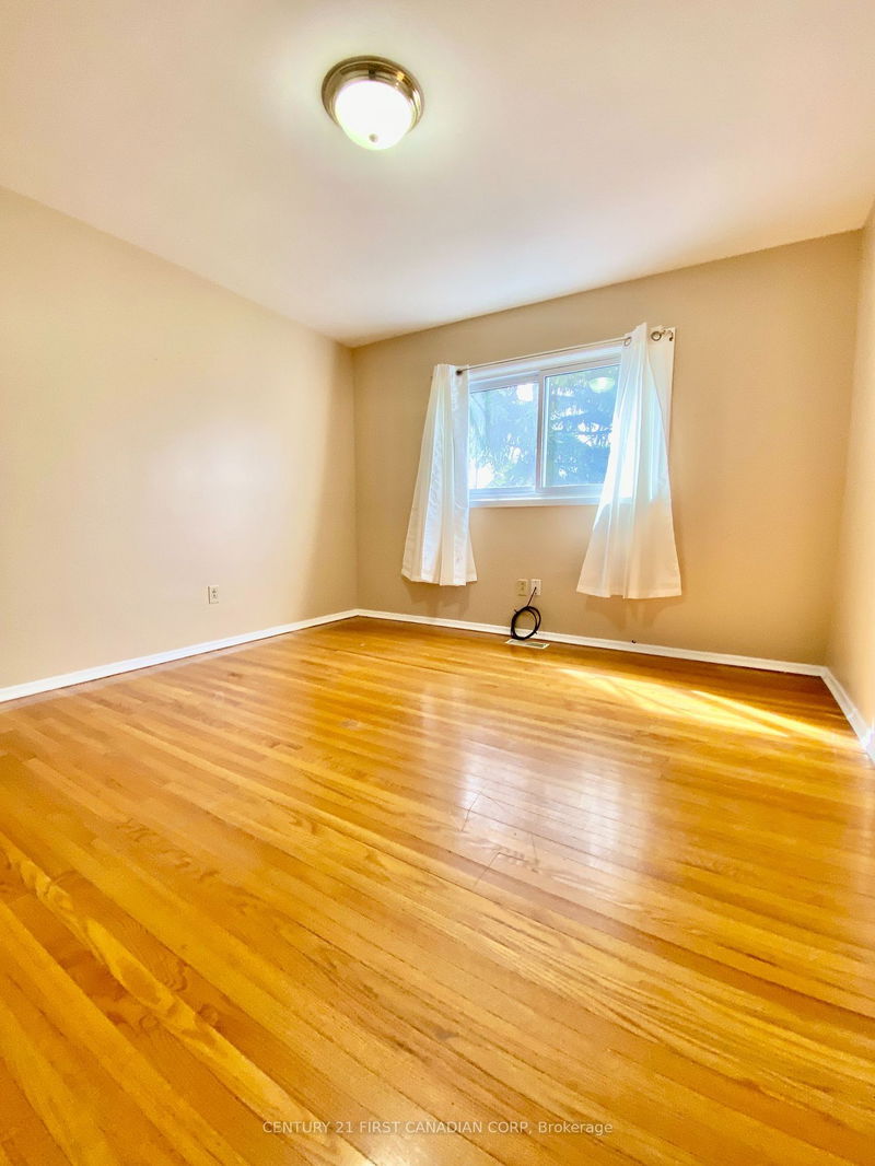 1081 Senate Crt  Sarnia, N7S 2C9 | Image 17