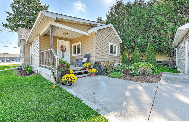 home for sale on 33967 Saintsbury Line
