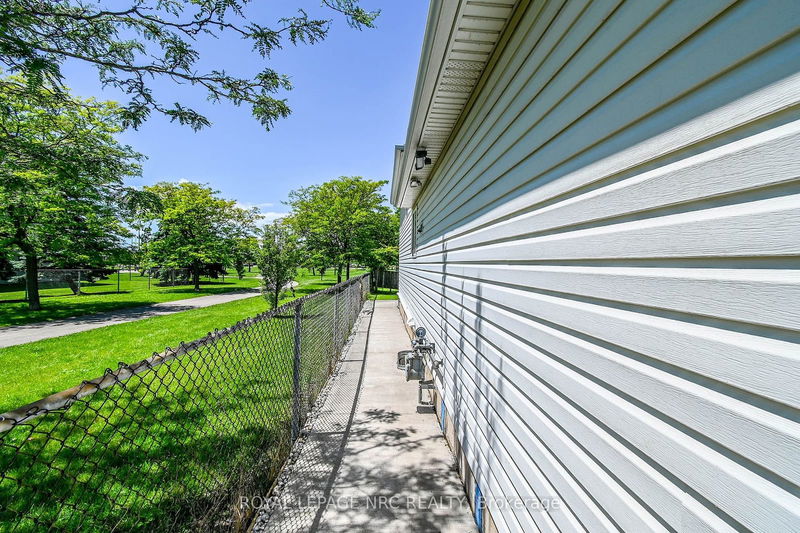 58 Vintage Cres  St. Catharines, L2S 3R3 | Image 23