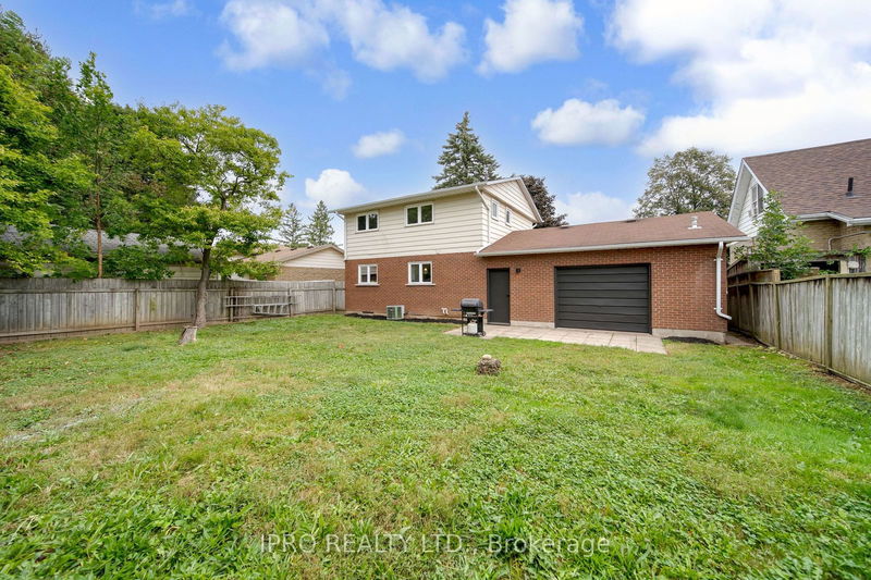 27 Tanglewood Terr  Brantford, N3R 3R8 | Image 32