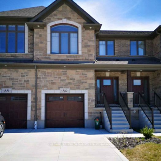 home for lease on 86 Hollybrook Trail S