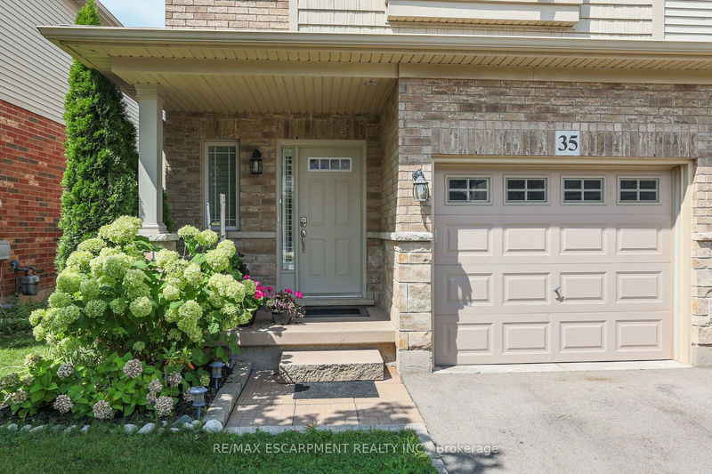  35 - 6 Chestnut Dr  Grimsby, L3M 0C4 | Image 23