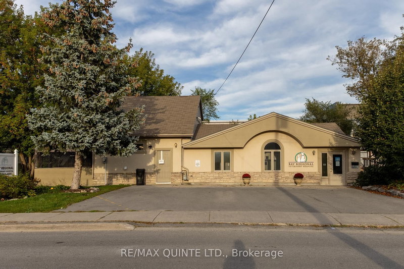 437 Bleecker Ave, Belleville, K8N 3W2 | Image 2