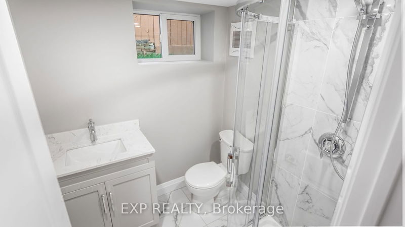 139 Longwood Rd N Hamilton, L8S 3V8 | Image 11