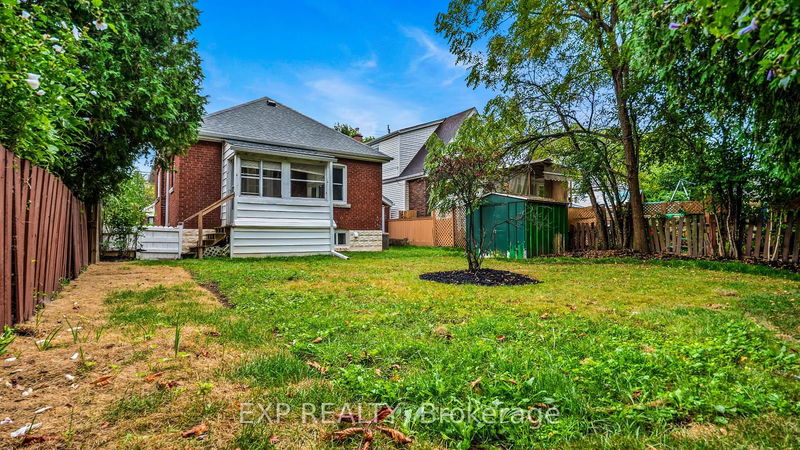 139 Longwood Rd N Hamilton, L8S 3V8 | Image 29