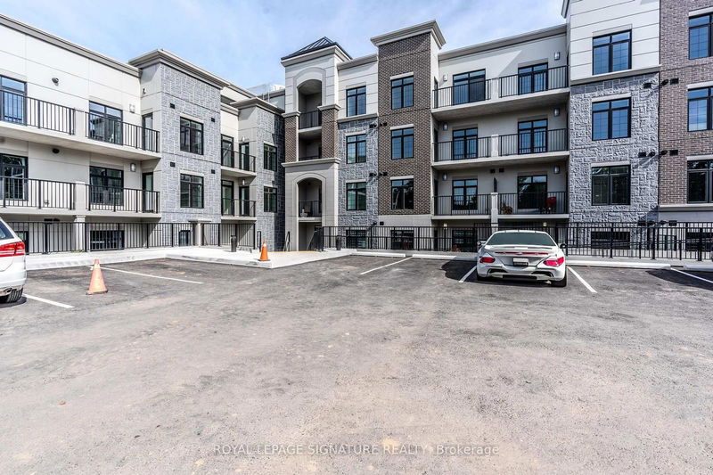 home for lease on 301-153 Wilson Street W