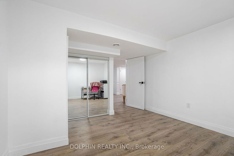 165 Toby Cres  Hamilton, L8T 2P1 | Image 32