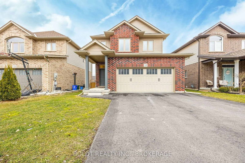home for sale on 10 Bergenstein Crescent