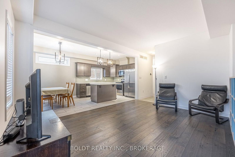 10 Bergenstein Cres, Pelham, L0S 1E0 | Image 3