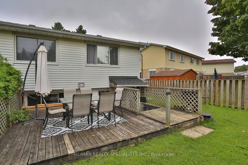 76 QUEENSDALE Cres  Guelph, N1H 6W3 | Image 26