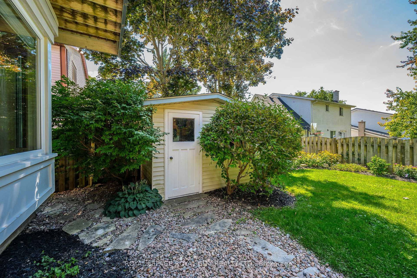 Listing Image 7